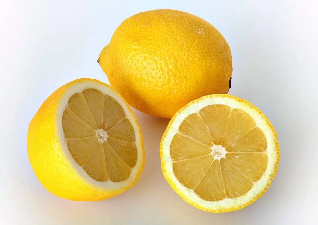 لیمو و میوه های ترش